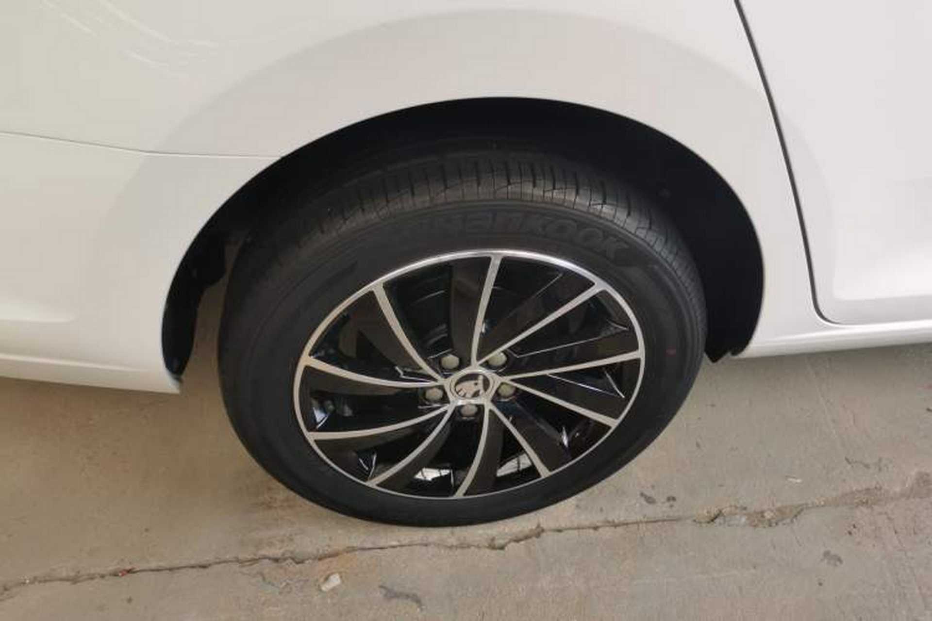 Used Skoda Rapid 2018 1.6L Automatic Comfort Edition Exterior 5