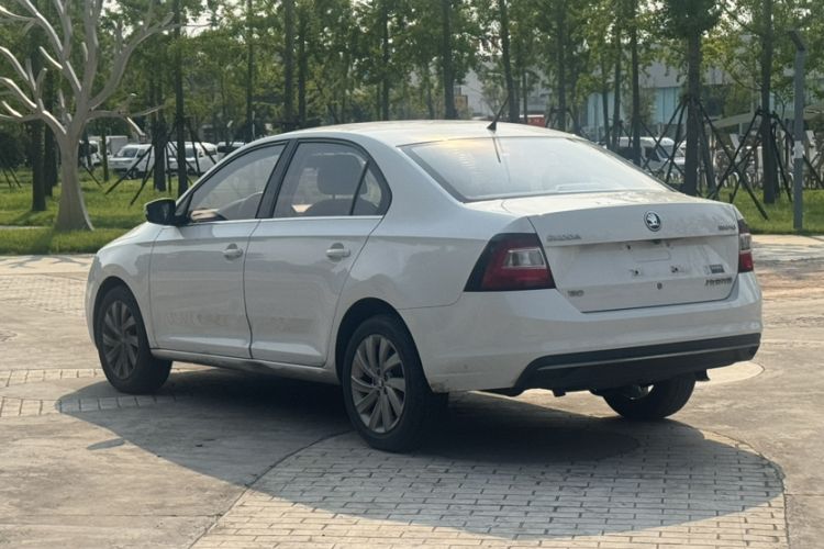 Used Skoda Rapid 2018 1.6L Automatic Comfort Edition Exterior 5