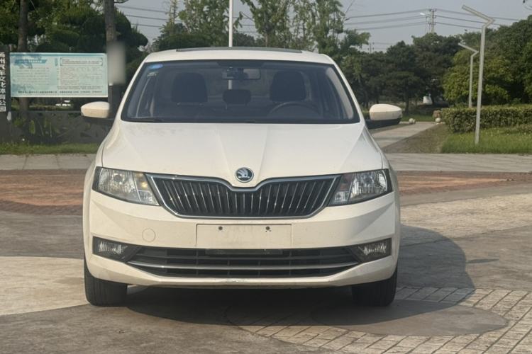 Used Skoda Rapid 2018 1.6L Automatic Comfort Edition Exterior 8
