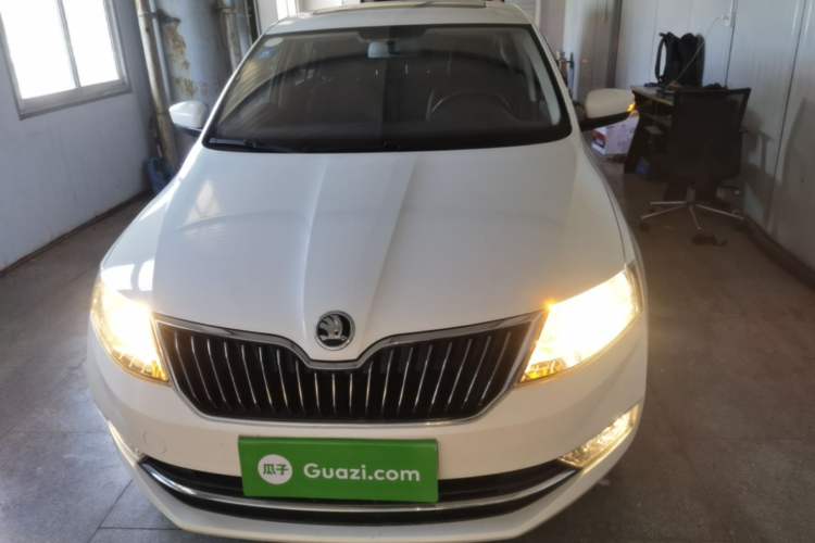 Used Skoda Rapid 2018 1.6L Automatic Comfort Edition Front