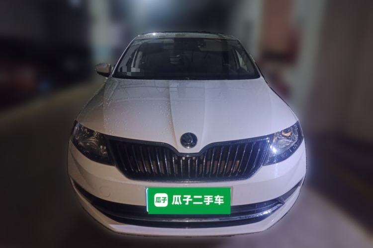 Used Skoda Rapid 2018 1.6L Manual Comfort Edition Front