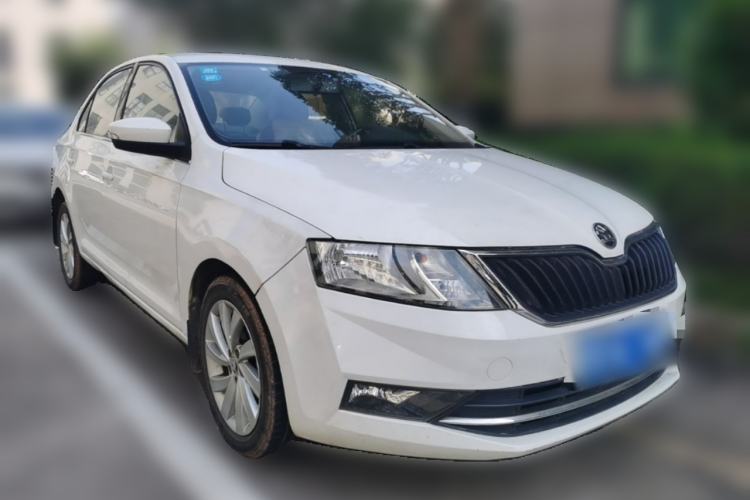 Used Skoda Rapid 2018 1.6L Manual Comfort Edition Front Right 45 Deg