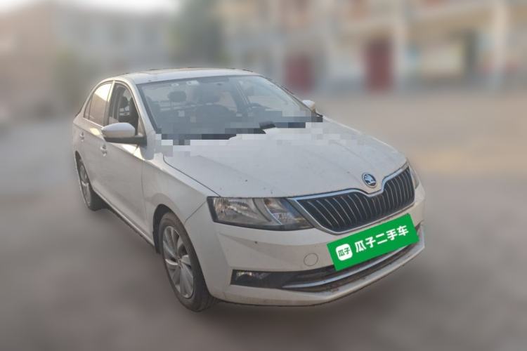 Used Skoda Rapid 2018 1.6L Manual Comfort Edition Front Right 45 Deg