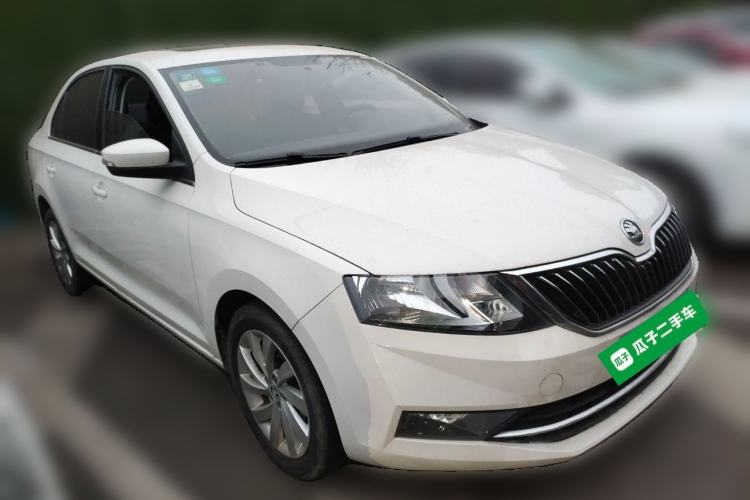 Used Skoda Rapid 2018 1.6L Manual Comfort Edition Front Right 45 Deg