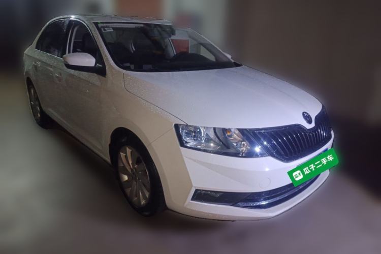 Used Skoda Rapid 2018 1.6L Manual Comfort Edition Front Right 45 Deg