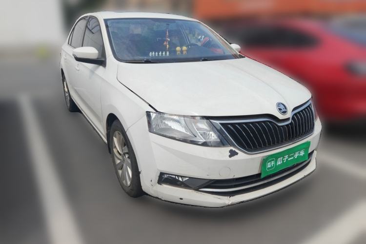 Used Skoda Rapid 2018 1.6L Automatic Comfort Edition Front Right 45 Deg