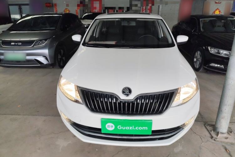 Used Skoda Rapid 2018 1.6L Manual Comfort Edition Front