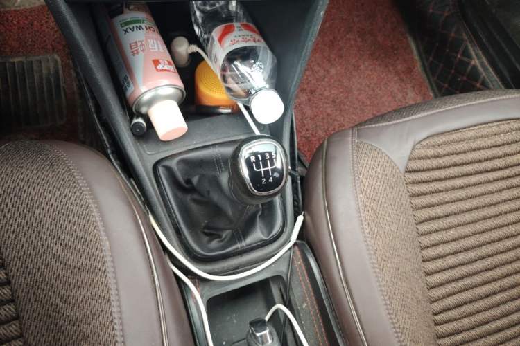 Used Skoda Rapid 2018 1.6L Manual Standard Edition Gear Lever