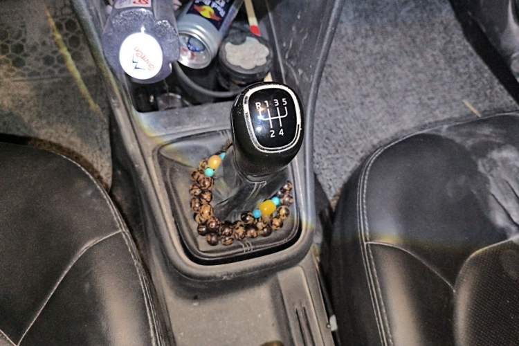 Used Skoda Rapid 2018 1.4L Manual Standard Edition Gear Lever
