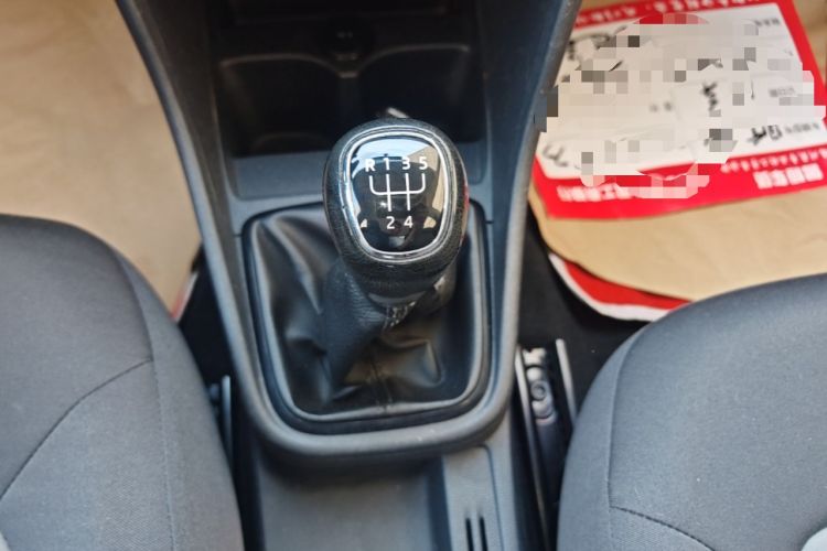 Used Skoda Rapid 2018 1.4L Manual Standard Edition Gear Lever