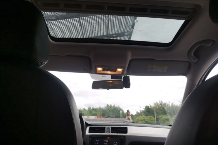 Used Skoda Rapid 2018 1.6L Automatic Comfort Edition Headliner