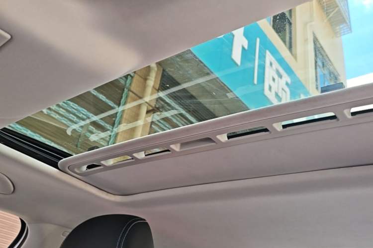 Used Skoda Rapid 2018 1.6L Automatic Comfort Edition Headliner