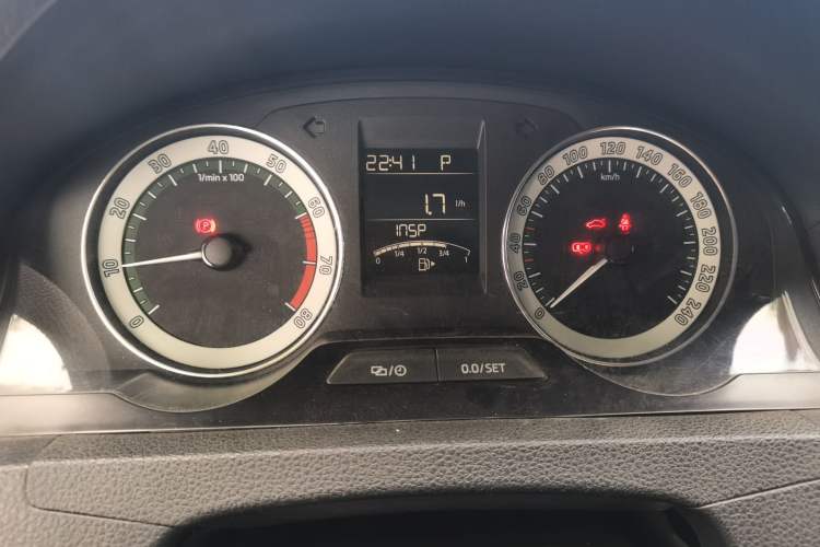 Used Skoda Rapid 2018 1.6L Automatic Comfort Edition Instrument Cluster