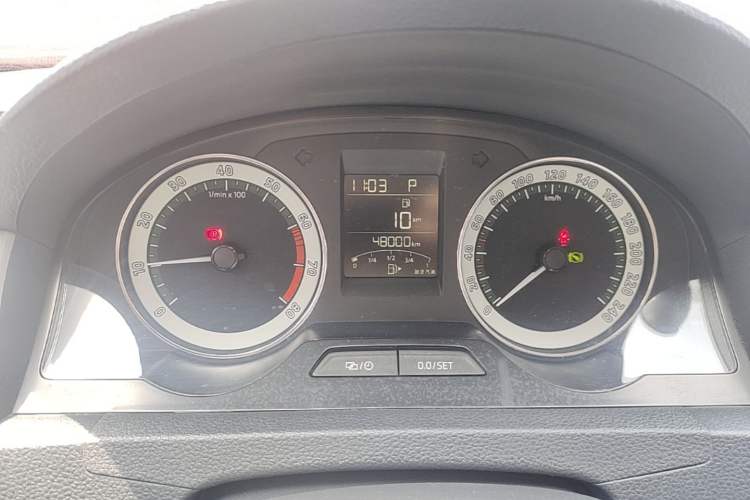 Used Skoda Rapid 2018 1.6L Automatic Comfort Edition Instrument Cluster