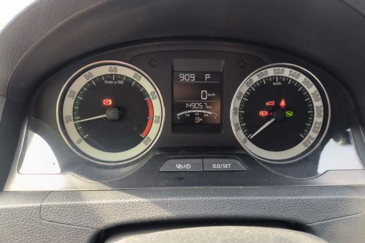 Used Skoda Rapid 2018 1.6L Automatic Comfort Edition Instrument Cluster