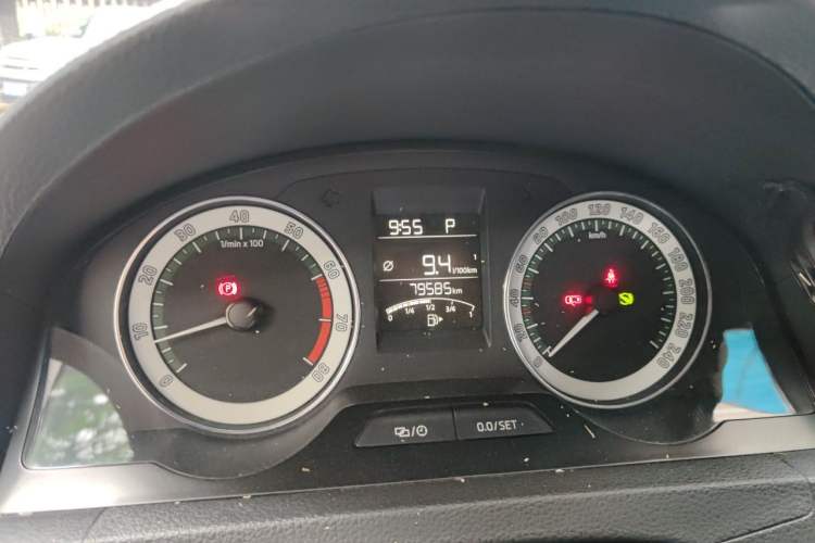 Used Skoda Rapid 2018 1.6L Automatic Comfort Edition Instrument Cluster