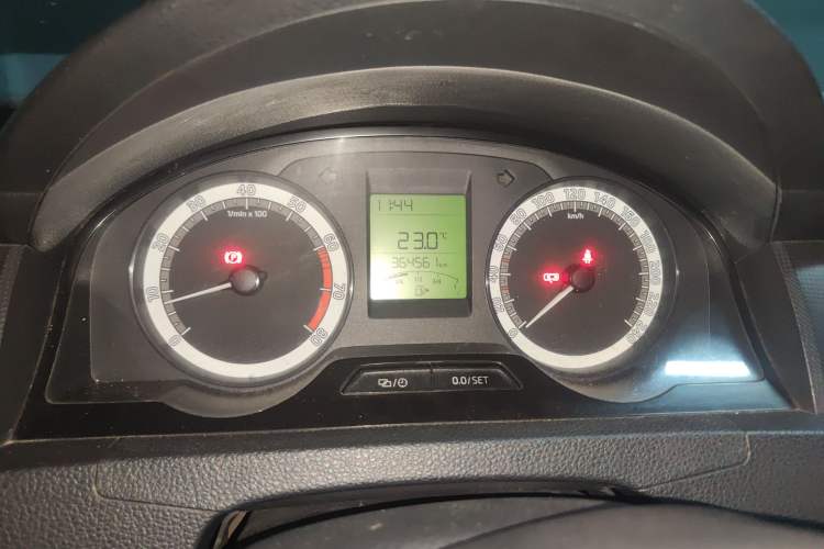 Used Skoda Rapid 2018 1.6L Manual Standard Edition Instrument Cluster
