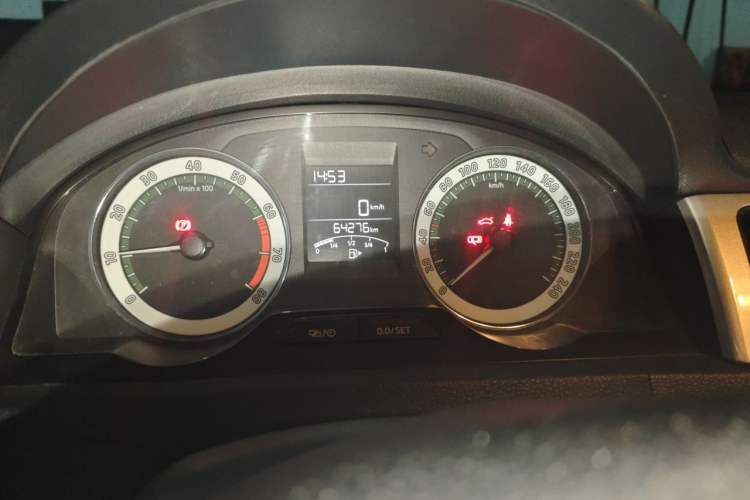 Used Skoda Rapid 2018 1.6L Manual Comfort Edition Instrument Cluster