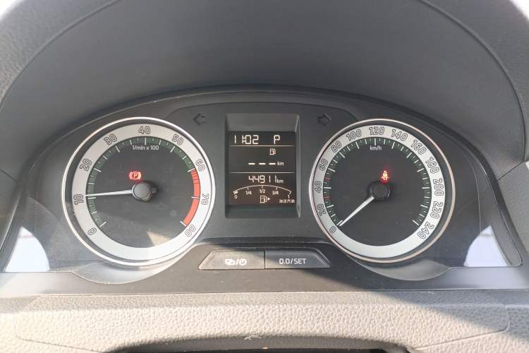 Used Skoda Rapid 2018 1.6L Automatic Comfort Edition Instrument Cluster