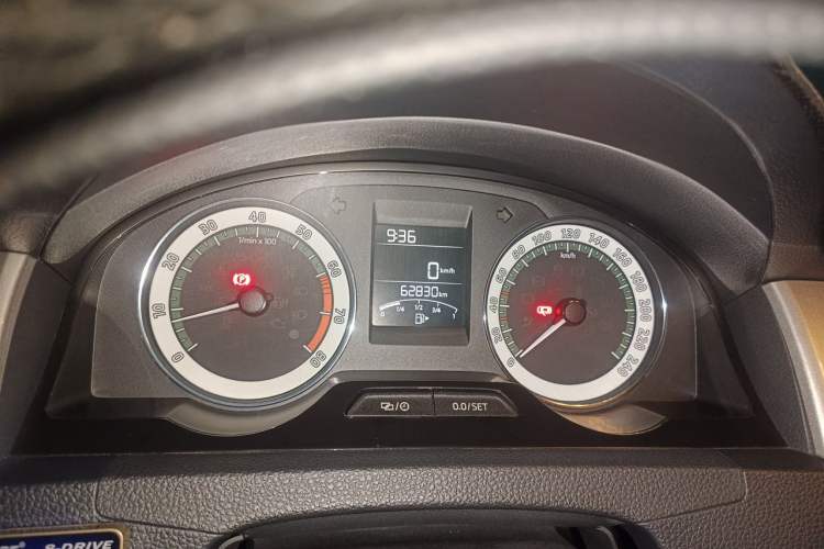 Used Skoda Rapid 2018 1.6L Manual Comfort Edition Instrument Cluster