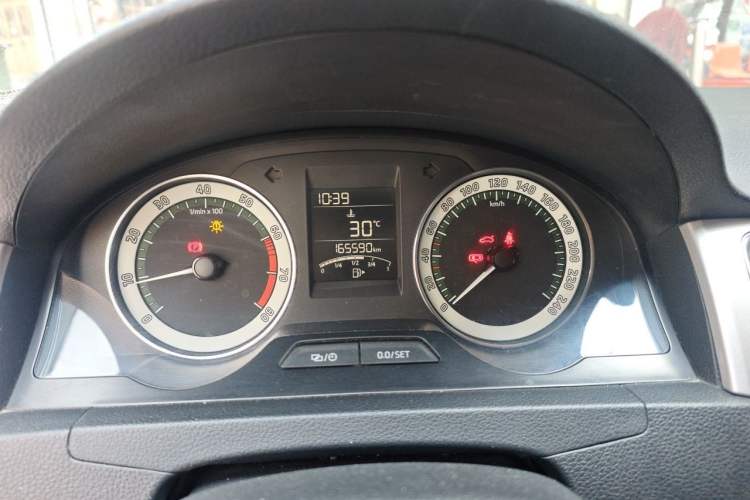 Used Skoda Rapid 2018 1.6L Manual Comfort Edition Instrument Cluster
