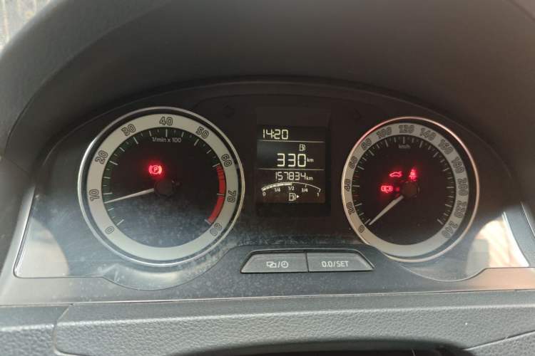 Used Skoda Rapid 2018 1.6L Manual Comfort Edition Instrument Cluster