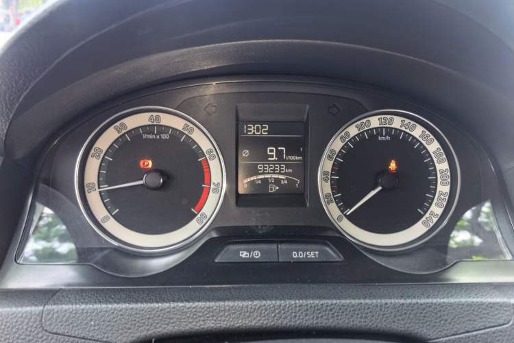 Used Skoda Rapid 2018 1.6L Manual Comfort Edition Instrument Cluster