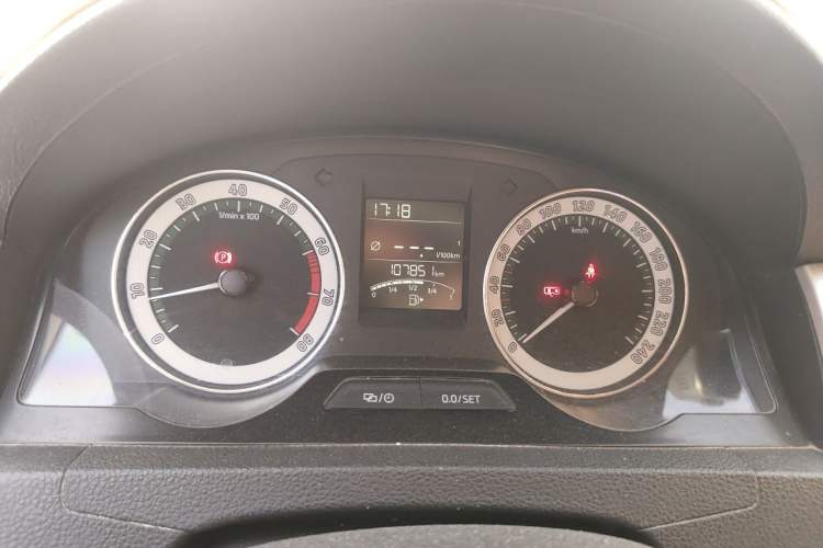 Used Skoda Rapid 2018 1.6L Manual Comfort Edition Instrument Cluster