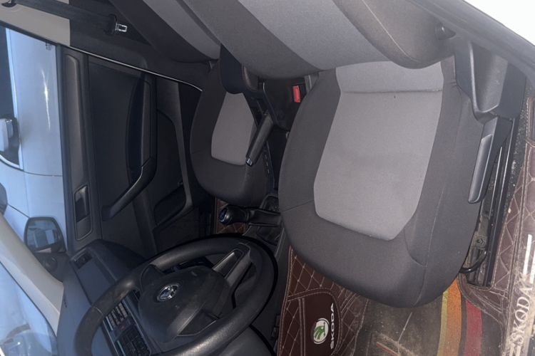 Used Skoda Rapid 2018 1.4L Manual Standard Edition Interior 2
