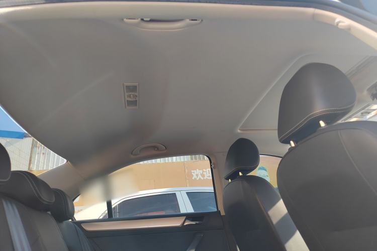 Used Skoda Rapid 2018 1.6L Manual Comfort Edition Interior 4