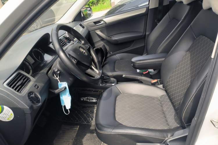 Used Skoda Rapid 2018 1.6L Automatic Comfort Edition Left Front Seat