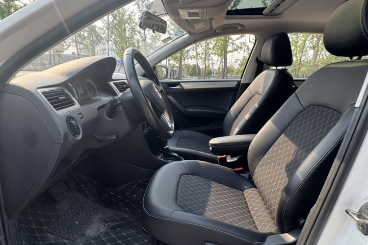 Used Skoda Rapid 2018 1.6L Automatic Comfort Edition Left Front Seat