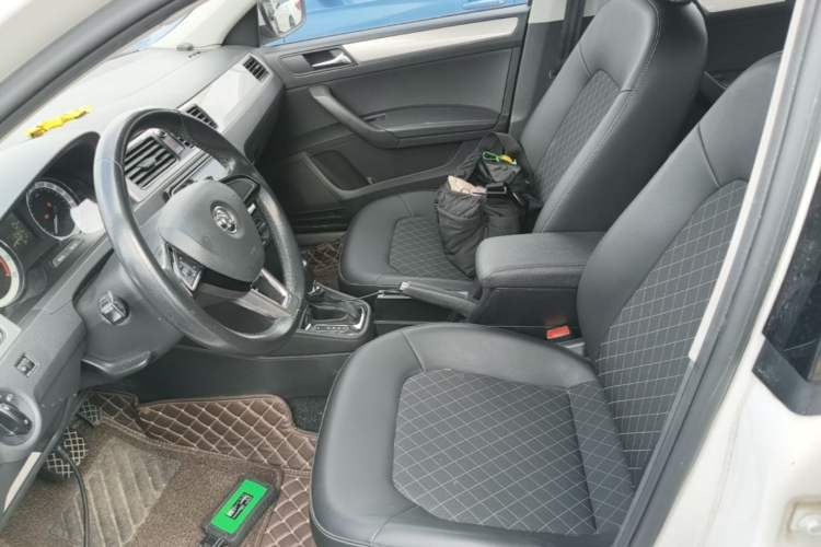 Used Skoda Rapid 2018 1.6L Automatic Comfort Edition Left Front Seat