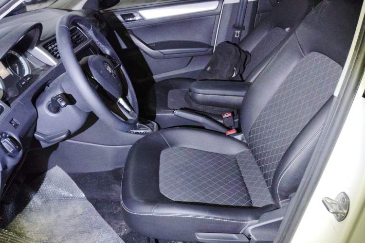 Used Skoda Rapid 2018 1.6L Automatic Comfort Edition Left Front Seat