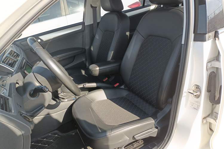 Used Skoda Rapid 2018 1.6L Automatic Comfort Edition Left Front Seat