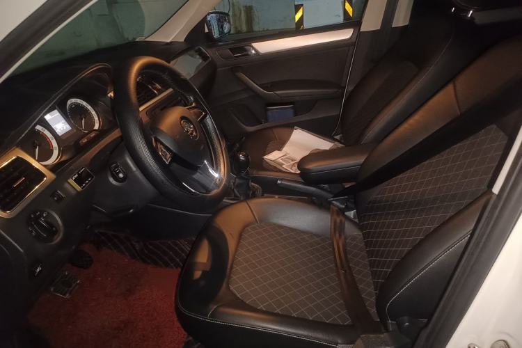 Used Skoda Rapid 2018 1.6L Manual Comfort Edition Left Front Seat