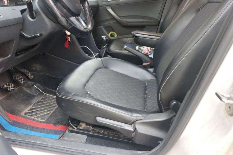 Used Skoda Rapid 2018 1.6L Manual Comfort Edition Left Front Seat
