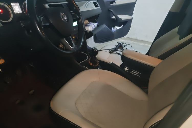 Used Skoda Rapid 2018 1.6L Manual Comfort Edition Left Front Seat