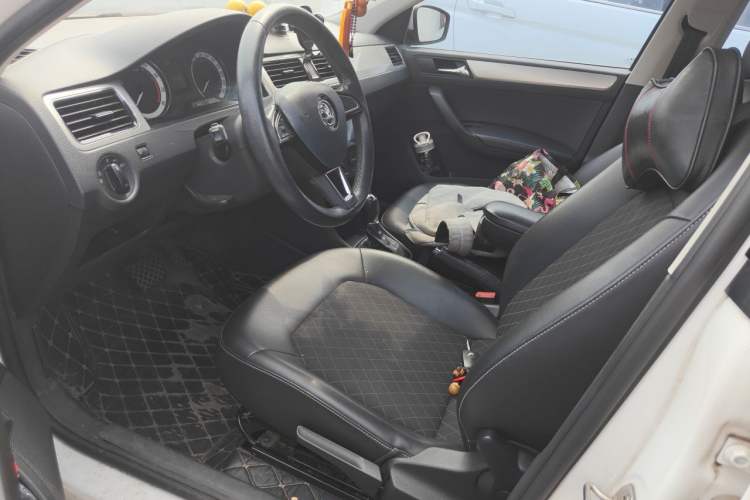 Used Skoda Rapid 2018 1.6L Automatic Comfort Edition Left Front Seat