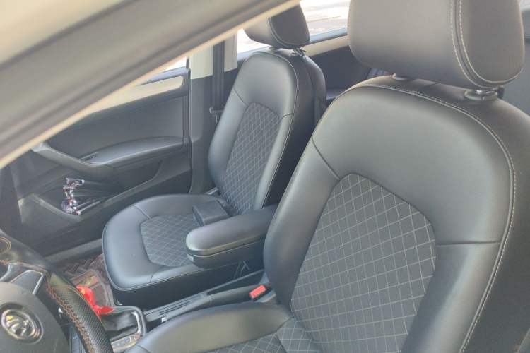 Used Skoda Rapid 2018 1.6L Automatic Comfort Edition Left Front Seat