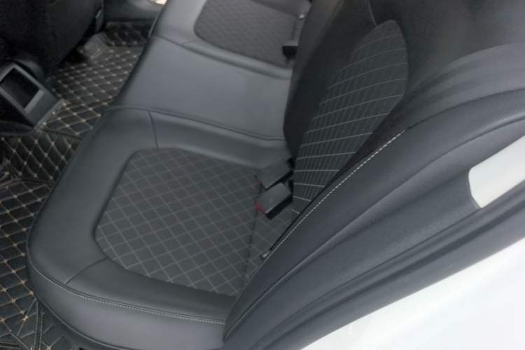 Used Skoda Rapid 2018 1.6L Automatic Comfort Edition Left Rear Seat