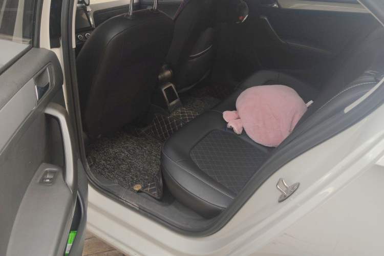 Used Skoda Rapid 2018 1.6L Automatic Comfort Edition Left Rear Seat