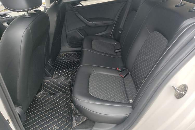 Used Skoda Rapid 2018 1.6L Automatic Comfort Edition Left Rear Seat