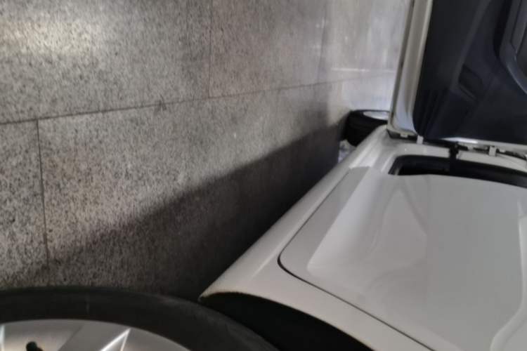 Used Skoda Rapid 2018 1.6L Automatic Comfort Edition Left Side Sill