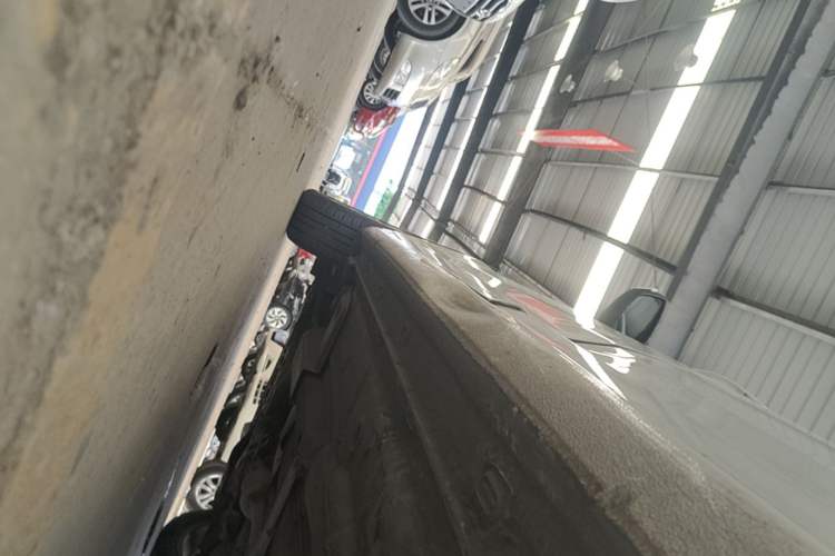 Used Skoda Rapid 2018 1.6L Automatic Comfort Edition Left Side Sill