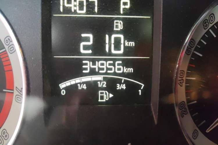 Used Skoda Rapid 2018 1.6L Automatic Comfort Edition Odometer Close Up