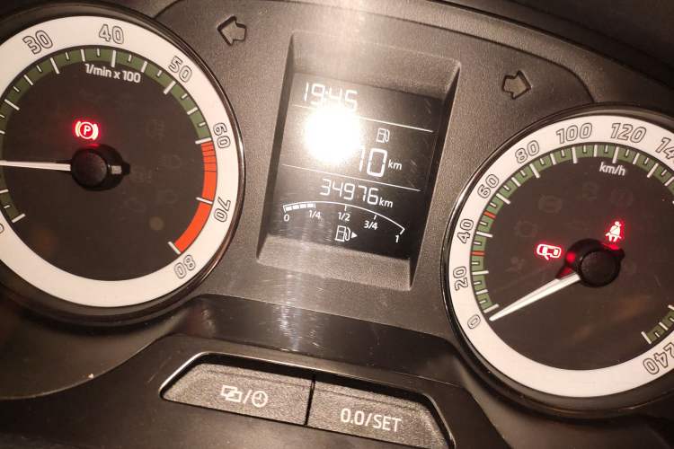 Used Skoda Rapid 2018 1.6L Manual Comfort Edition Odometer Close Up