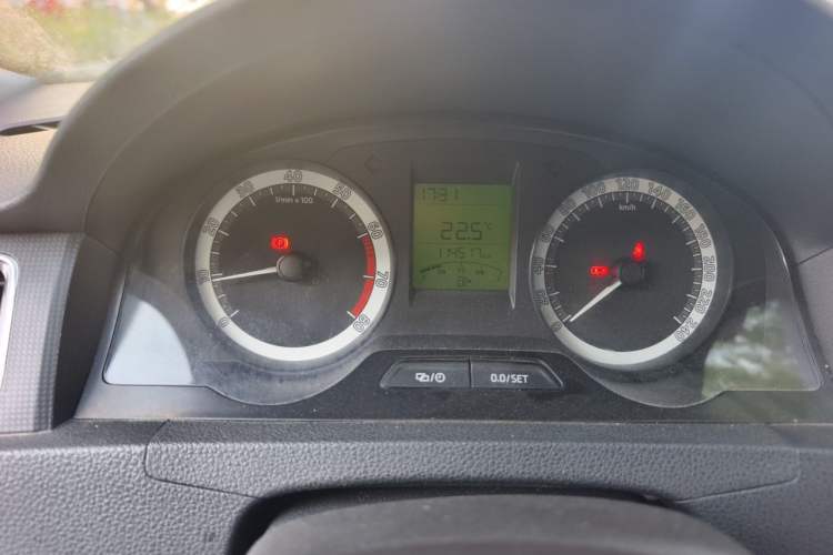 Used Skoda Rapid 2018 1.4L Manual Standard Edition Odometer Close Up