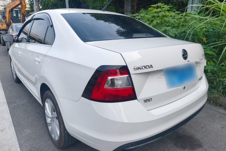 Used Skoda Rapid 2018 1.6L Manual Comfort Edition Rear Left 45 Deg