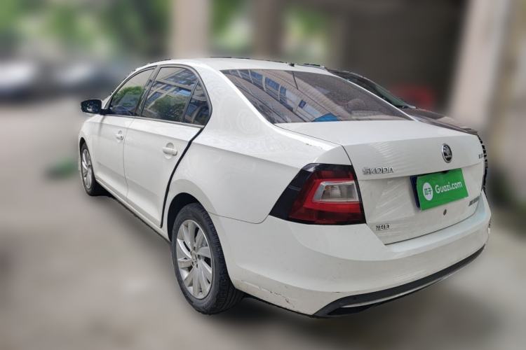 Used Skoda Rapid 2018 1.6L Automatic Comfort Edition Rear Left 45 Deg